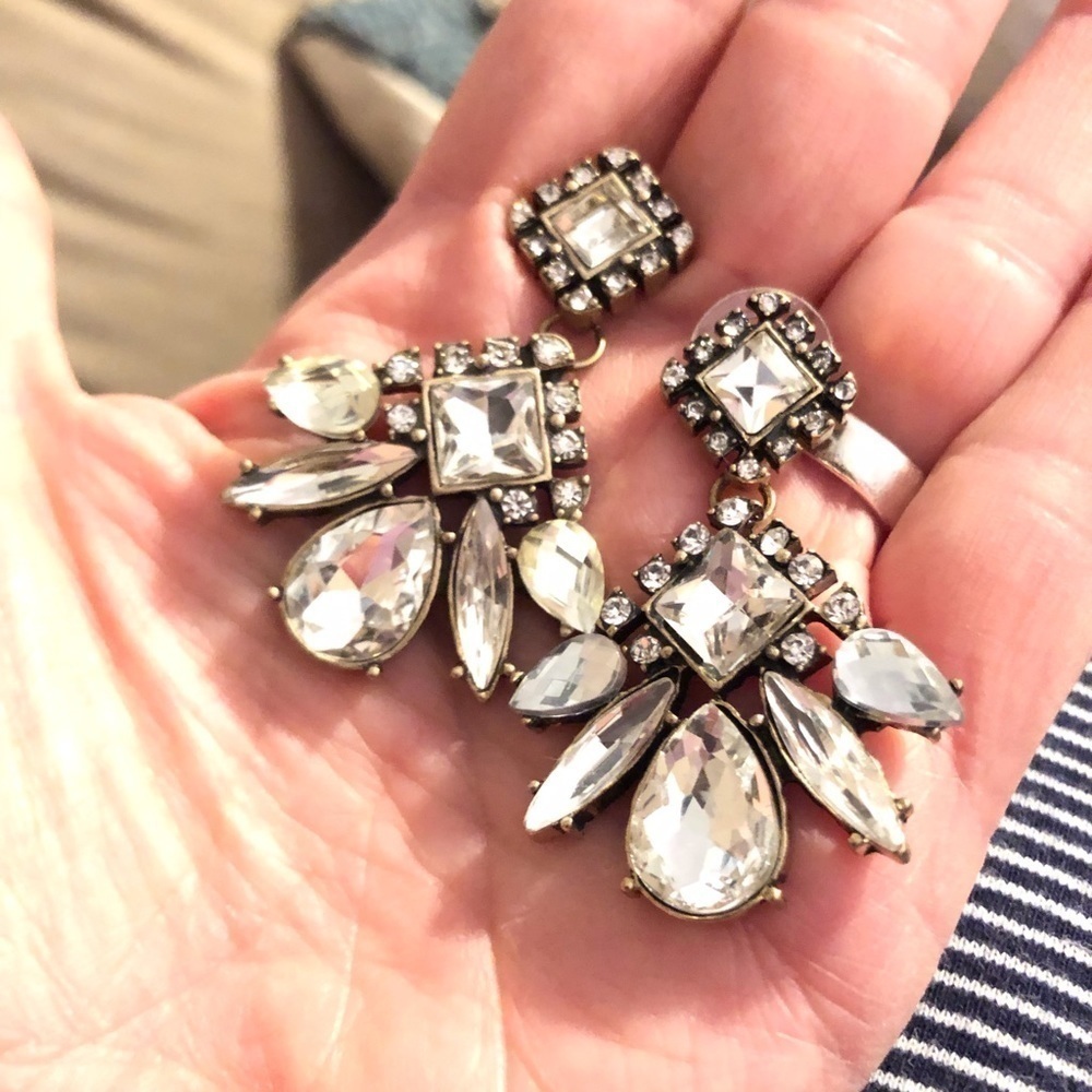 CRYSTAL STATEMENT Special Occasion EARRINGS #126